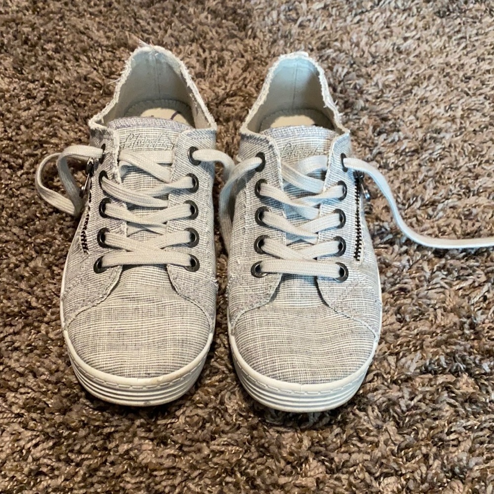 Gray/white shoes